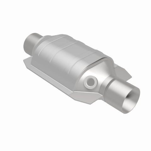 MagnaFlow Universal Catalytic Converter 2.5 W/Single O2 Boss - 94136