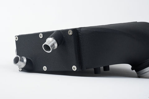 CSF 2014+ BMW M3/M4 (F8X) Top Mount Charge-Air-Cooler - Crinkle Black - 8082