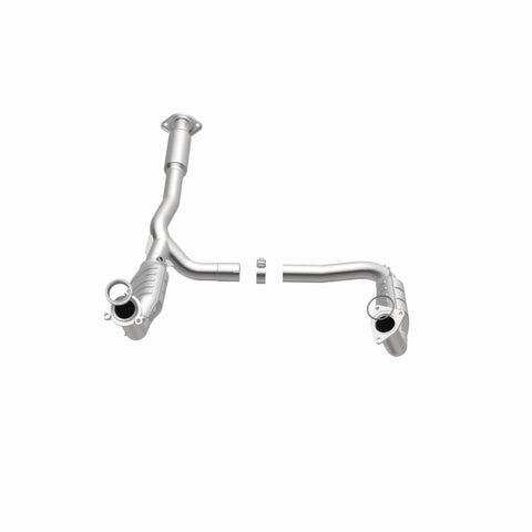 MagnaFlow Direct Fit Catalytic Converter 05-06 GMC Envoy XL Denali - 49886