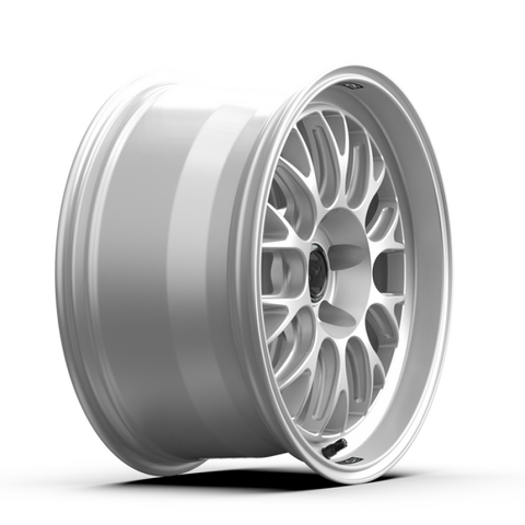 fifteen52 Holeshot RSR 18x9.5 5x120 22mm ET 72.56mm Center Bore Radiant Silver - RSHRS-89552+22