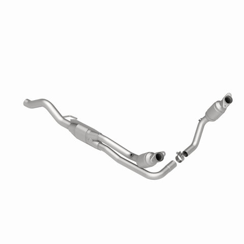 MagnaFlow Direct Fit Catalytic Converter 00-01 Dodge Dakota 4.7L *California* - 447244