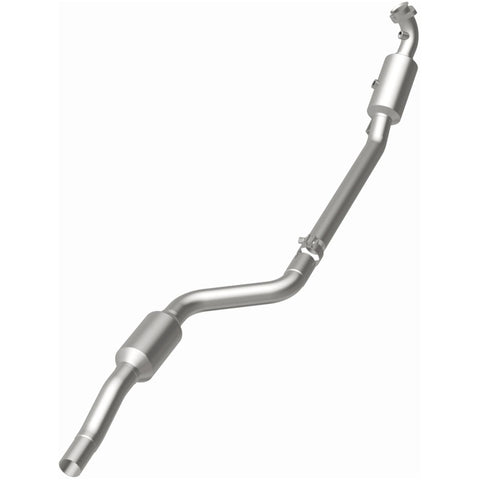 MagnaFlow Direct Fit Catalytic Converter 10-12 Mercedes-Benz GLK350 V6 3.5 OEM Underbody - 21-440