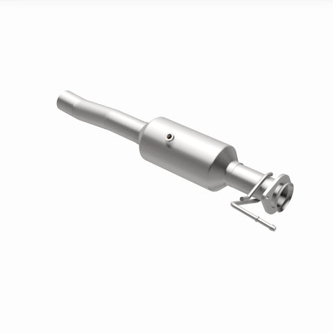 MagnaFlow 18-19 Ford F-450 Super Duty V10 6.8L Underbody Direct Fit Catalytic Converter - 280439