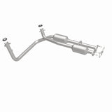 MagnaFlow Converter Direct Fit California Grade 96-00 GM Tahoe/Yukon/Escalade 5.7L - 4451453
