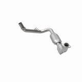MagnaFlow Direct Fit Catalytic Converter 97-98 Ford Trucks 5.4L - 447129