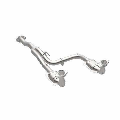 MagnaFlow Direct Fit Catalytic Converter 07 Jeep Liberty 3.7L OEM - 49186