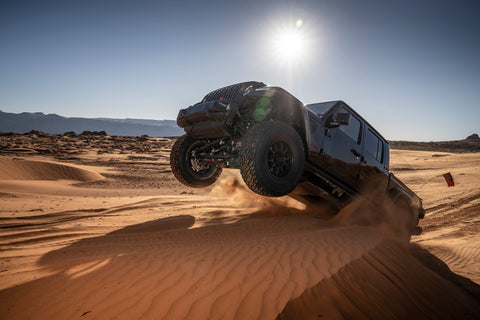 Fox 20-Up Gladiator 3.0 Factory Race Bypass R/R DSC Front Shock 3.5-4.5in. Lift - Requires Front D/S - 883-26-082