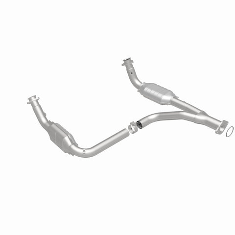 MagnaFlow Conv DF 07-09 Chevrolet/GMC Silverado/Sierra 2500 HD 6.0L Y-Pipe Assembly excludes Classic - 49644