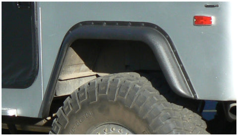 Bushwacker 65-84 Toyota Land Cruiser Cutout Style Flares 2pc - Black - 30002-07