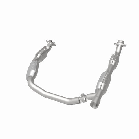 MagnaFlow Direct Fit Catalytic Converter 05-07 Ford E-250/E-350 Econoline V8 5.4L - 93167