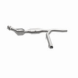 MagnaFlow Direct Fit Catalytic Converter 01-04 Ford F-150 4.2L 2wd - 93122