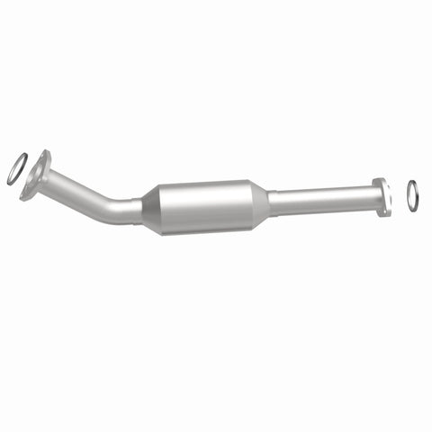 MagnaFlow Direct Fit Catalytic Converter OEM 2003-2004 Toyota Tundra Underbody - 28.75in Length - 4551406