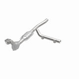 MagnaFlow Direct Fit Catalytic Converter 97-98 Ford Expedition 4.6 - 93130