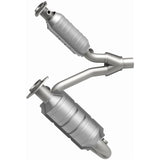 MagnaFlow Direct Fit Catalytic Conv 05-06 Dodge Dakota/2006 Mitsubishi Raider 3.7L Y-Pipe Assembly - 49462