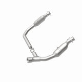 MagnaFlow Direct Fit Catalytic Converter 06-07 Ram 1500 4.7L Underbody - 52291