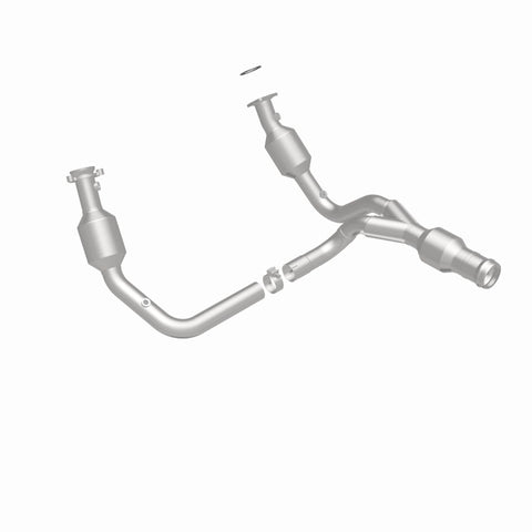 MagnaFlow Direct Fit Catalytic Converter 2015 GMC Yukon XL V8 6.2L - 52617