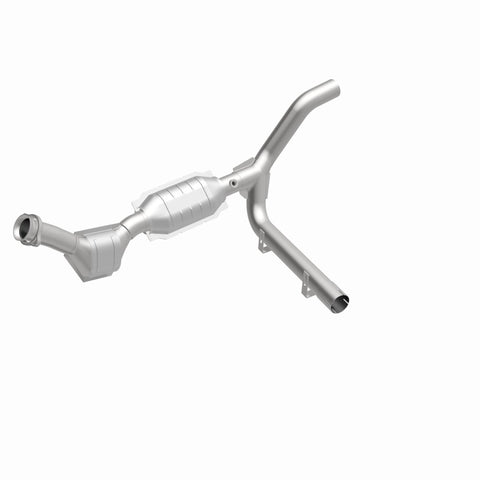 MagnaFlow Direct Fit Catalytic Converter 97-98 Ford F-150 4.6L - 447140