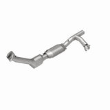 MagnaFlow Direct Fit Catalytic Converter 99-02 Expedition 5.4L 4wd - 93128