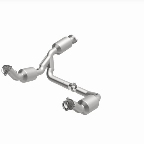 MagnaFlow 2021 Chevrolet Express 2500 4.3L Underbody Direct-Fit Catalytic Converter - 280429