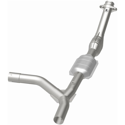 MagnaFlow Direct Fit Catalytic Converter 00-04 Ford E150 4.6L Passenger Side - 51692