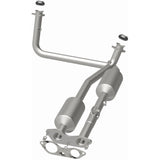 MagnaFlow Direct Fit Catalytic Converter California Grade 96-00 GM Tahoe/Yukon/Escalade 5.7L - 4451453
