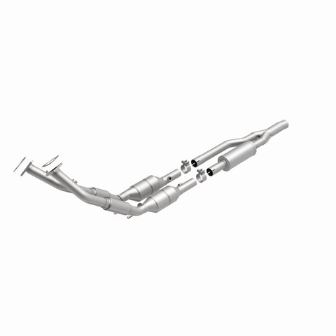 MagnaFlow Direct Fit Catalytic Converter TT QUATTRO-08 3.2L OEM - 49716