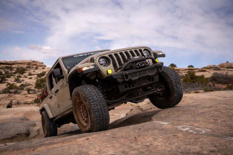 DV8 Offroad 18-23 Wrangler JL/Gladiator JT Spec Series Front Bumper - FBJL-09