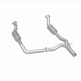 MagnaFlow 09-13 Ford E-350 Super Duty V10 6.8 OEM Underbody Direct Fit Catalytic Converter - 21-599