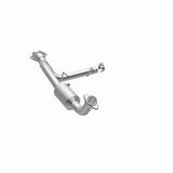 MagnaFlow Direct Fit Catalytic Converter 05-06 Lincoln Navigator 5.4L w/ 3in Main Piping - 52508