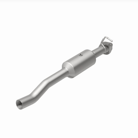 MagnaFlow 16-19 Ford F-650 V10 6.8L Underbody Direct Fit Catalytic Converter - 280445