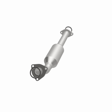 MagnaFlow Direct Fit Catalytic Converter OEM 2003-2004 Toyota Tundra Underbody - 28.75in Length - 4551406
