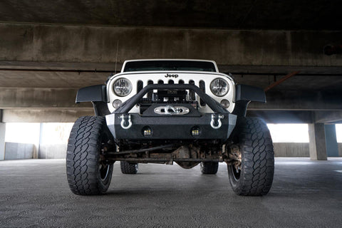 DV8 Offroad 07-18 Jeep Wrangler JK/JL FS-15 Steel Stubby Front Bumper w/ Fog Lights - FBSHTB-15