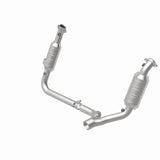 MagnaFlow Direct Fit Catalytic Converter 2006 Dodge RAM 1500 Pickup 5.7L Solid Front Axle - 49711