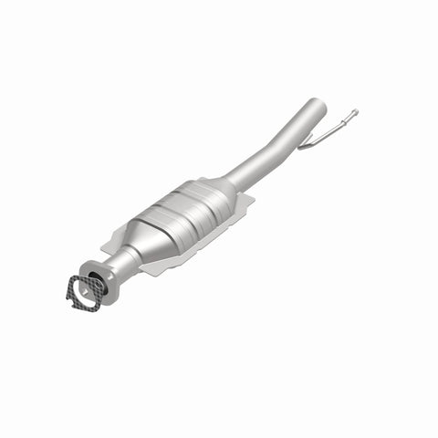 MagnaFlow Direct Fit Catalytic Converter 03-04 Ford Escape 3.0L - 457003