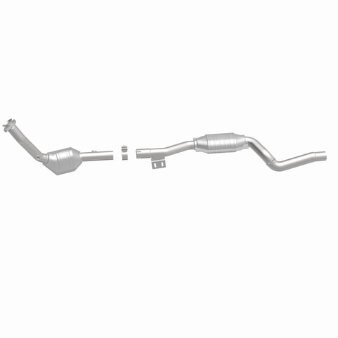 MagnaFlow Direct Fit Catalytic Converter 2003 ML350 3.7L Underbody - 52115