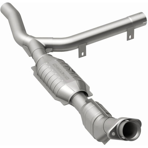 MagnaFlow Direct Fit Catalytic Converter 01 Ford F-150 4.2L - 51301
