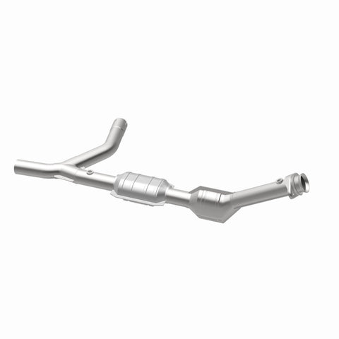 MagnaFlow Direct Fit Catalytic Converter 00-04 Ford E150 4.6L Passenger Side - 51692