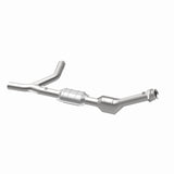 MagnaFlow Direct Fit Catalytic Converter 00-04 Ford E150 4.6L P/S - 447157