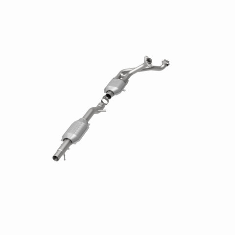 MagnaFlow Conv DF 87-93 Ford Bronco 4.9L / 87-95 F-150/F-250 (Non SD)/F-350 (Non SD) PU 4.9L (CA) - 334302