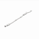 MagnaFlow 16-17 Hyundai Tucson L4 2.0 OEM Underbody Direct Fit Catalytic Converter - 21-146