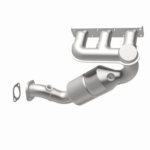 MagnaFlow Direct Fit Catalytic Converter BMW 5 99-00 Rear - 452466