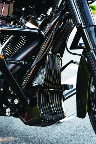 Kuryakyn Oil Cooler Cover Milwaukee-8 Black - 6418