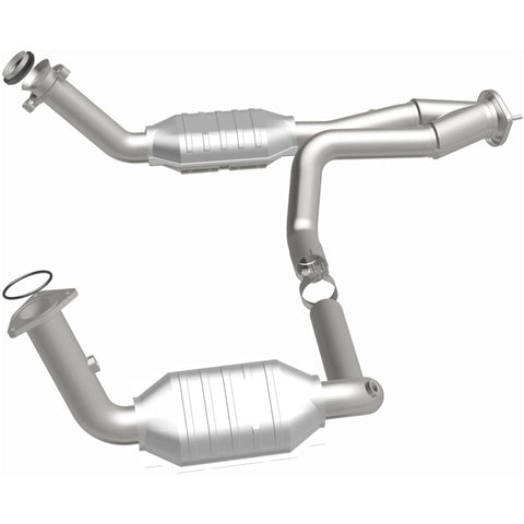 MagnaFlow DF Cat. Conv 02-06 Cadillac Truck. 8 5.3L Dual Conv. Y-Pipe Assy 2wd/Chevy Truck 99-07 - 51097