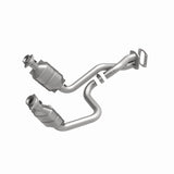 MagnaFlow Direct Fit Catalytic Converter 05-07 Ford F250/F350 5.4L - 93103