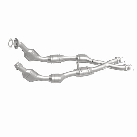 MagnaFlow Direct Fit Catalytic Converter 96-98 Mustang 4.6L 6-Cats - 93348
