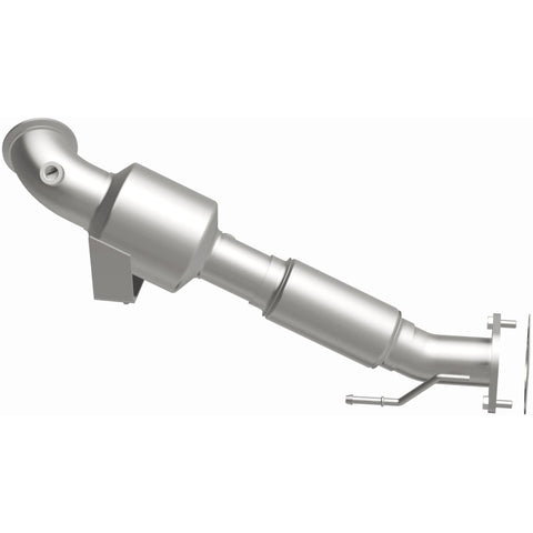 MagnaFlow 13-16 Ford Focus ST L4 2.0L California Grade Direct-Fit Catalytic Converter - 5561633