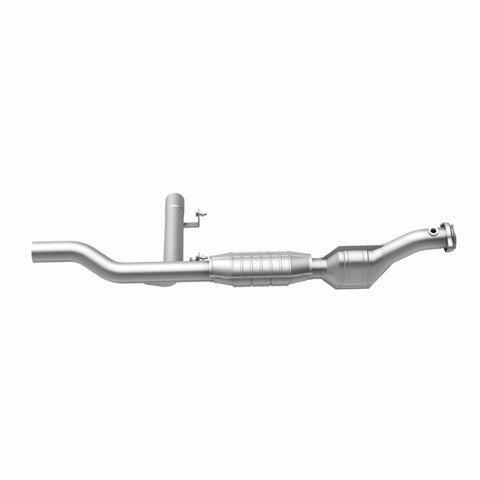 MagnaFlow Direct Fit Catalytic Converter 97-98 Ford Trucks 4.6L - 447134