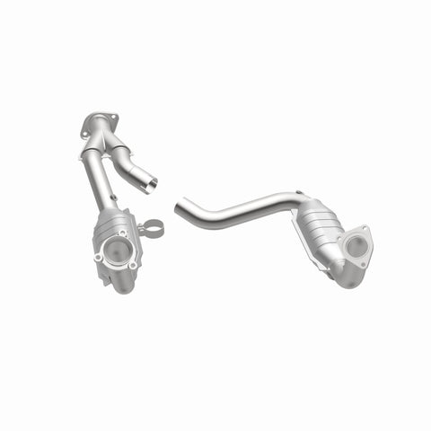MagnaFlow Direct Fit Catalytic Converter 03-06 Chevy SSR 5.3/6.0 OEM - 49580