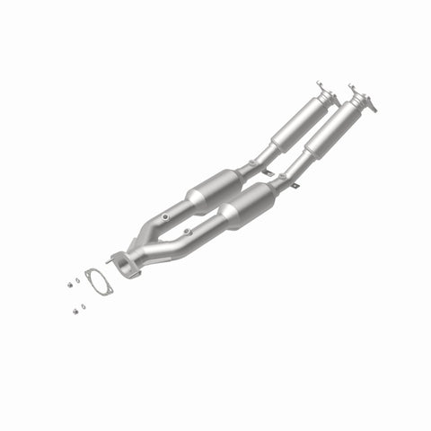 MagnaFlow Direct Fit Catalytic Converter 99-01 Volvo S80 2.8L - 24156