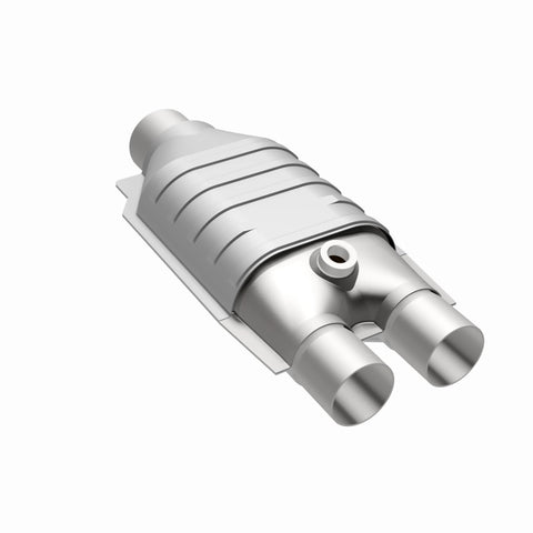MagnaFlow Universal Catalytic Converter 3/2 Single / Dual with O2 - 51647